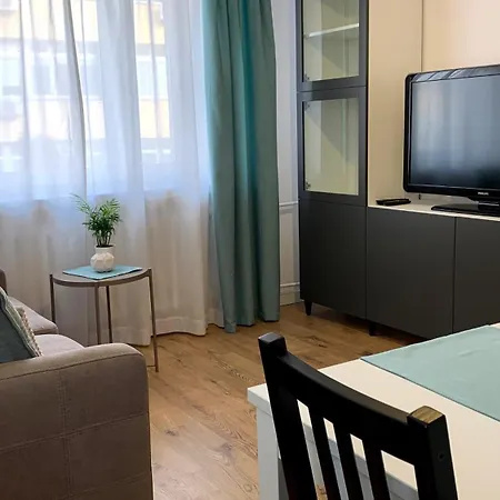 3-room Apartment, Center, Netflix & Wifi 马佐夫舍地区格罗济斯克